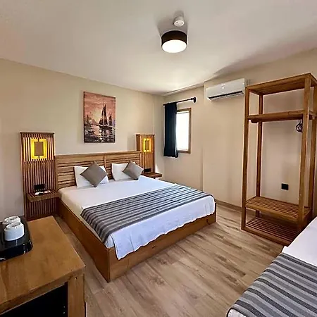 Konagi Hotell *